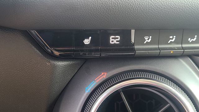 Used 2025 Chevrolet Blazer LT AWD/4WD image 24