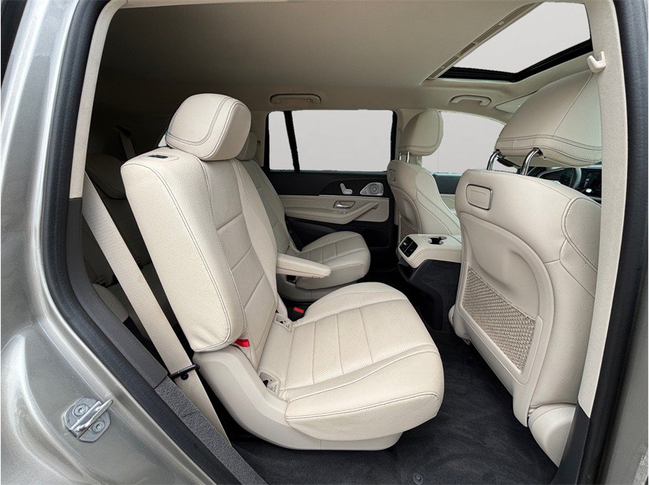 Used 2020 Mercedes-Benz GLS 450 4MATIC image 45