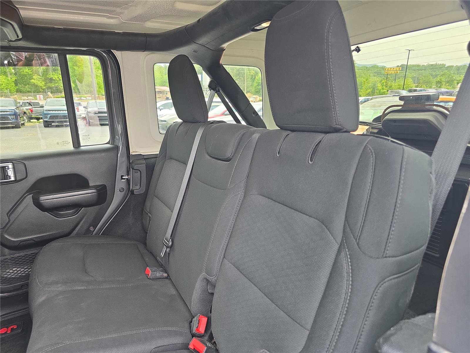 Used 2021 Jeep Wrangler Unlimited Sport AWD/4WD image 14
