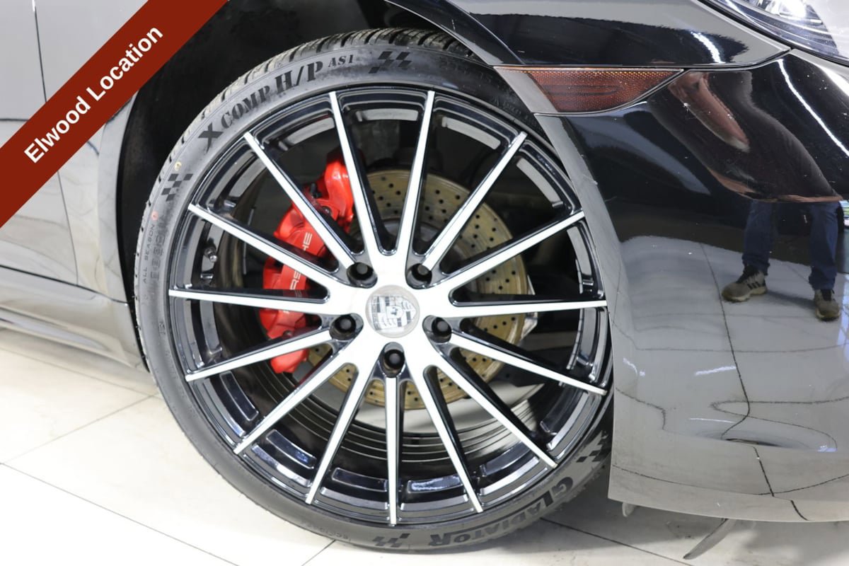 Used 2018 Porsche 718 Boxster RWD image 13