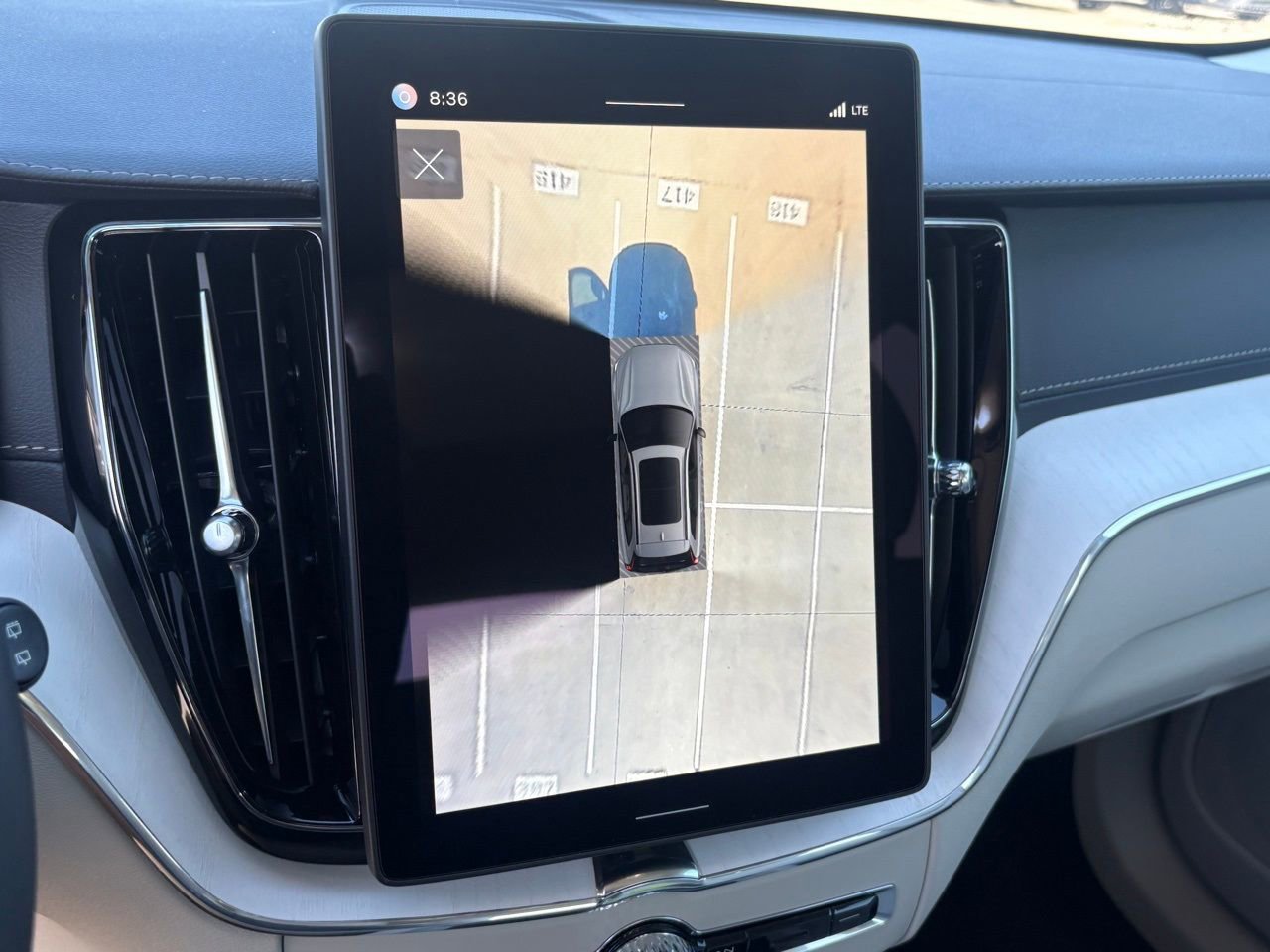 New 2026 Volvo XC60 T8 Ultra w/ Protection Package Premier image 15