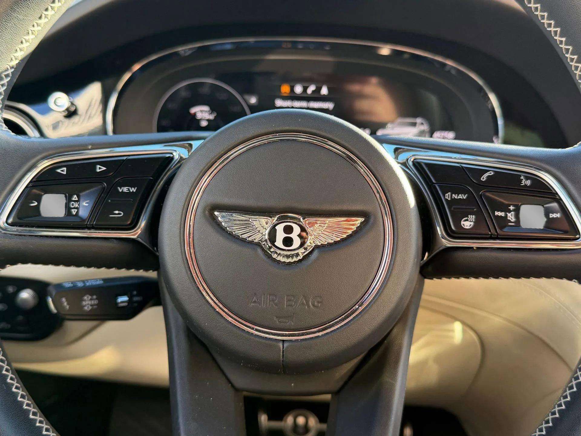 Certified 2022 Bentley Bentayga image 49