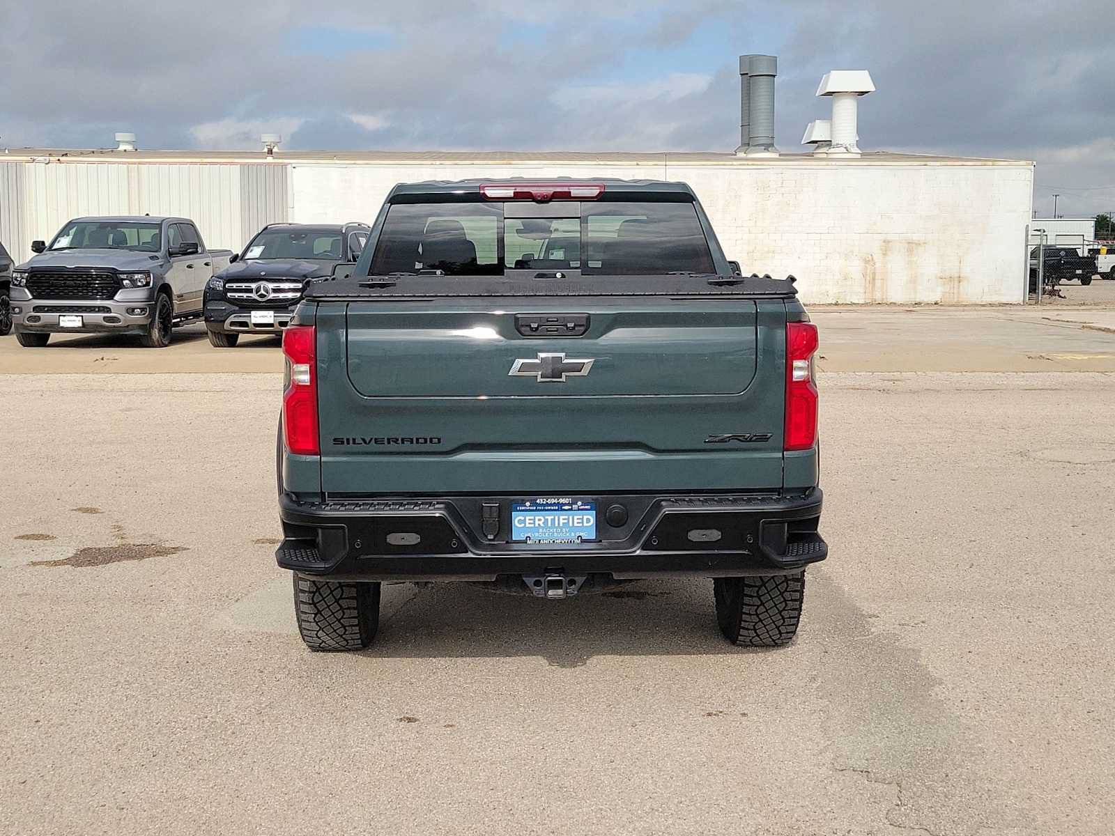 Used 2025 Chevrolet Silverado 1500 ZR2 w/ Technology Package AWD/4WD image 7
