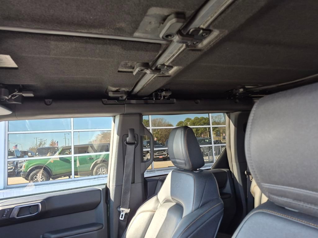 Used 2024 Ford Bronco Badlands image 16