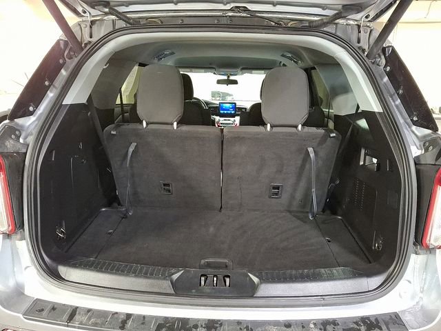 Used 2021 Ford Explorer XLT w/ Class III Trailer Tow Package image 28