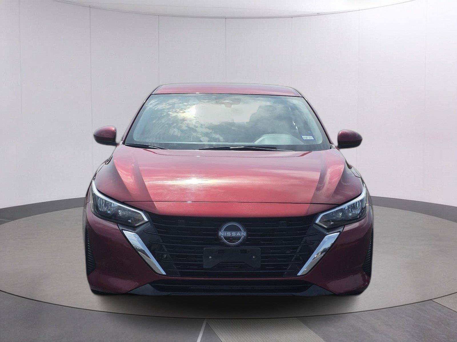 Used 2024 Nissan Sentra SV FWD image 2