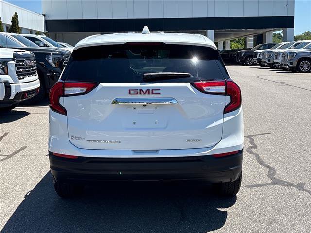 Used 2024 GMC Terrain SLE AWD/4WD image 5