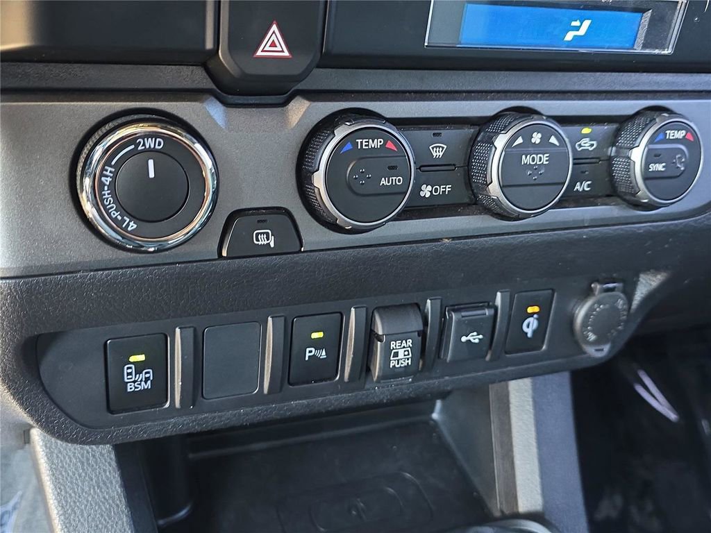 Used 2023 Toyota Tacoma TRD Off-Road w/ Advanced Technology Package image 19