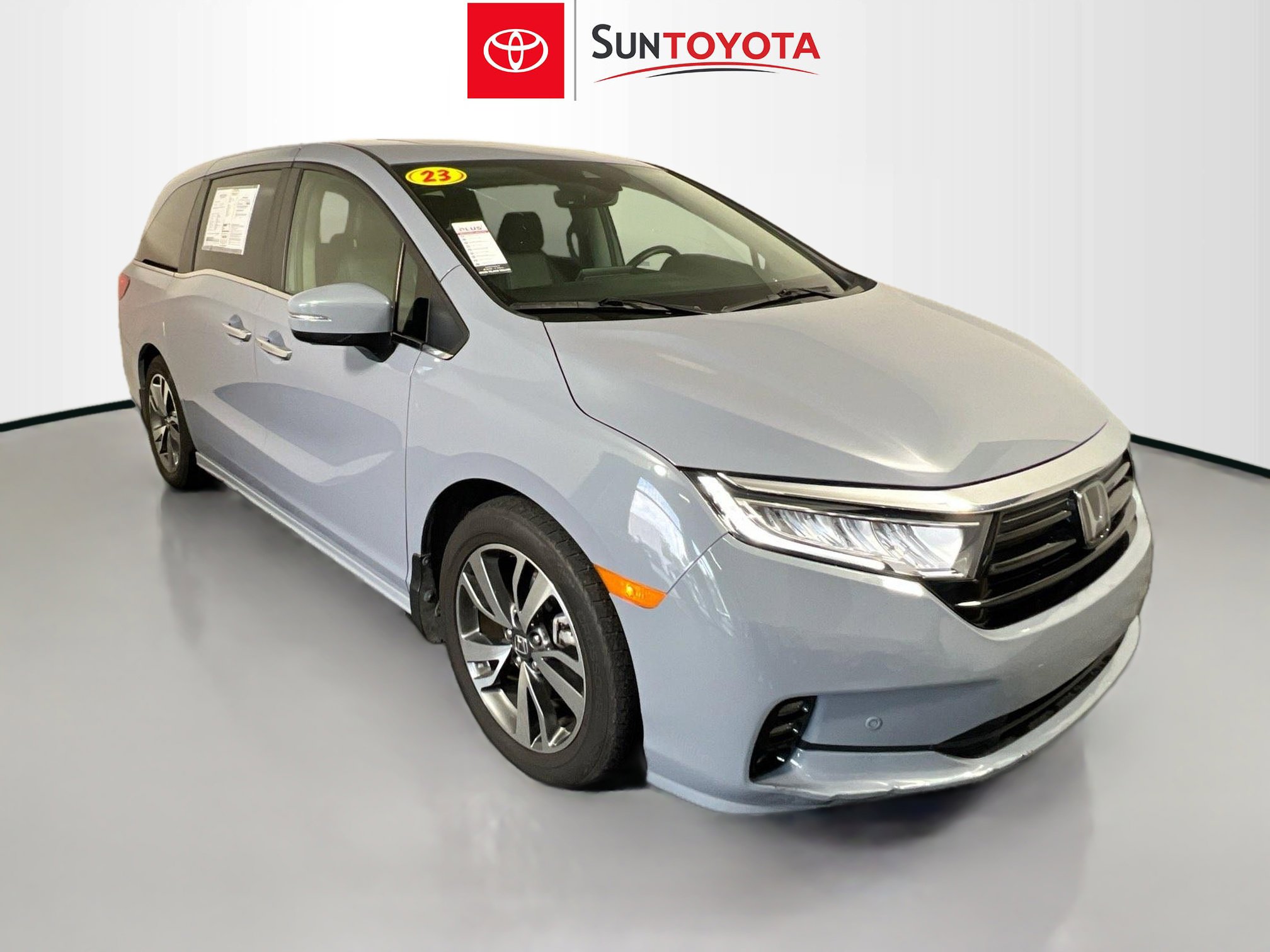 Used 2023 Honda Odyssey Touring image 1
