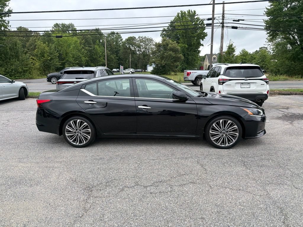 Used 2023 Nissan Altima 2.5 SL FWD image 5