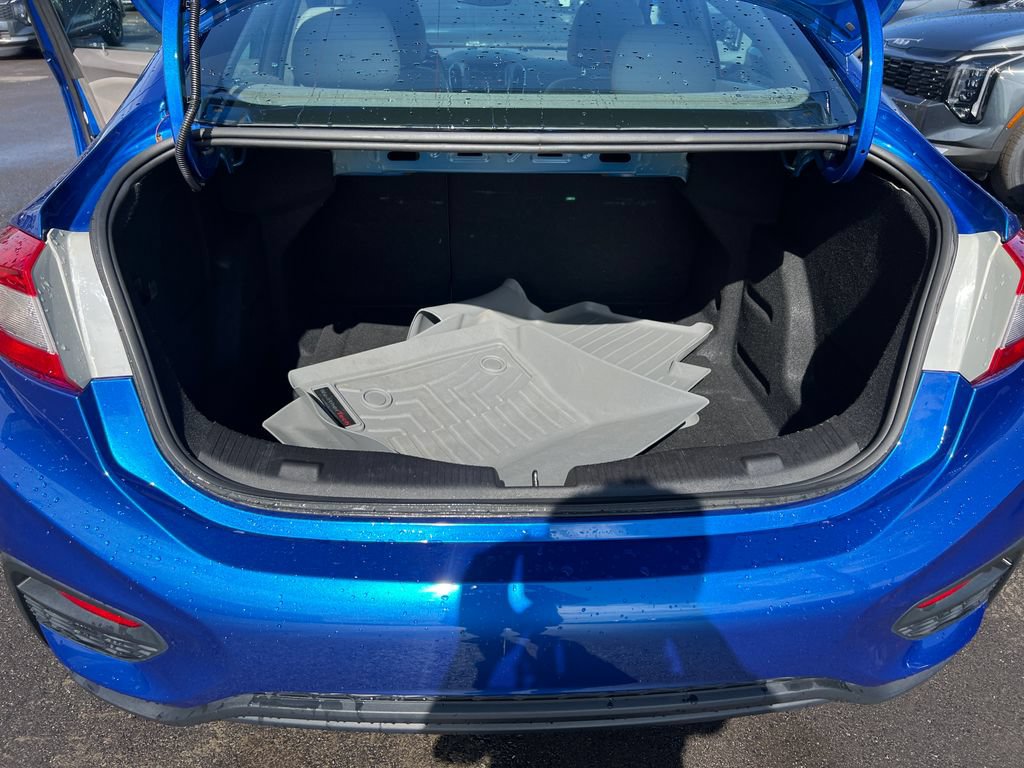 Used 2017 Chevrolet Cruze LT w/ RS Package FWD image 24