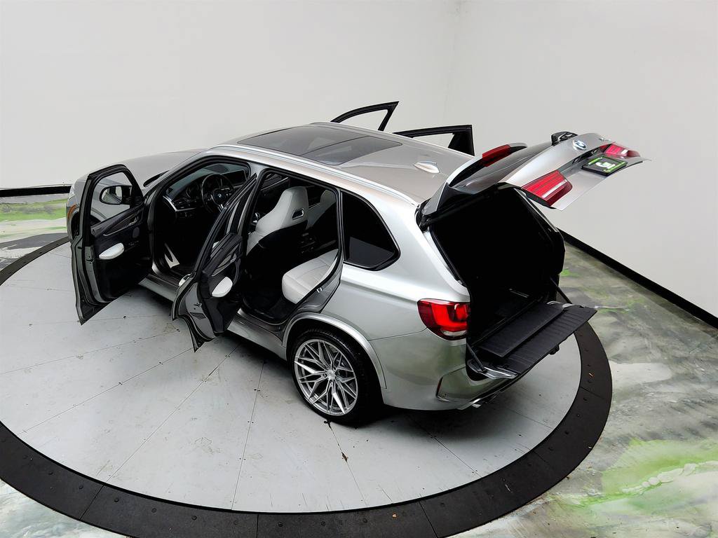 Used 2017 BMW X5 M AWD/4WD image 41