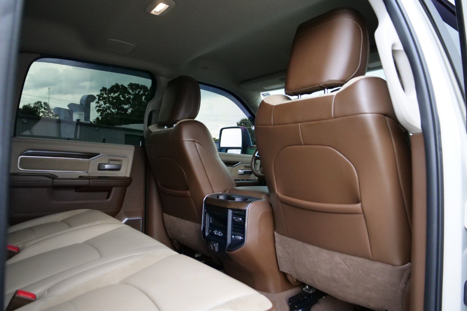 Used 2023 RAM 2500 Laramie AWD/4WD image 43