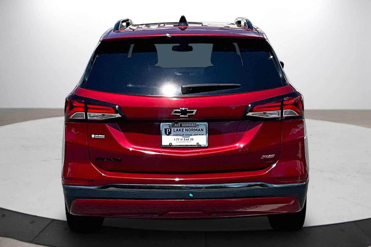 Used 2023 Chevrolet Equinox RS w/ RS Leather Package FWD image 7