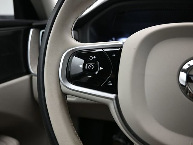 Used 2023 Volvo XC60 B5 Ultimate w/ Climate Package image 27