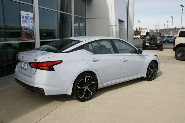 Used 2024 Nissan Altima 2.5 SR image 3