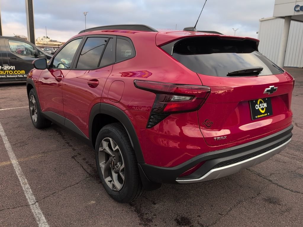New 2026 Chevrolet Trax LT image 3