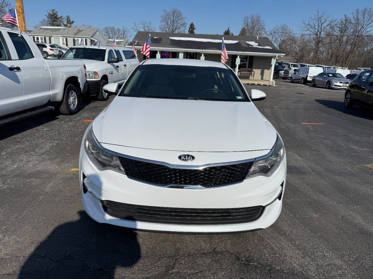 Used 2016 Kia Optima LX image 3