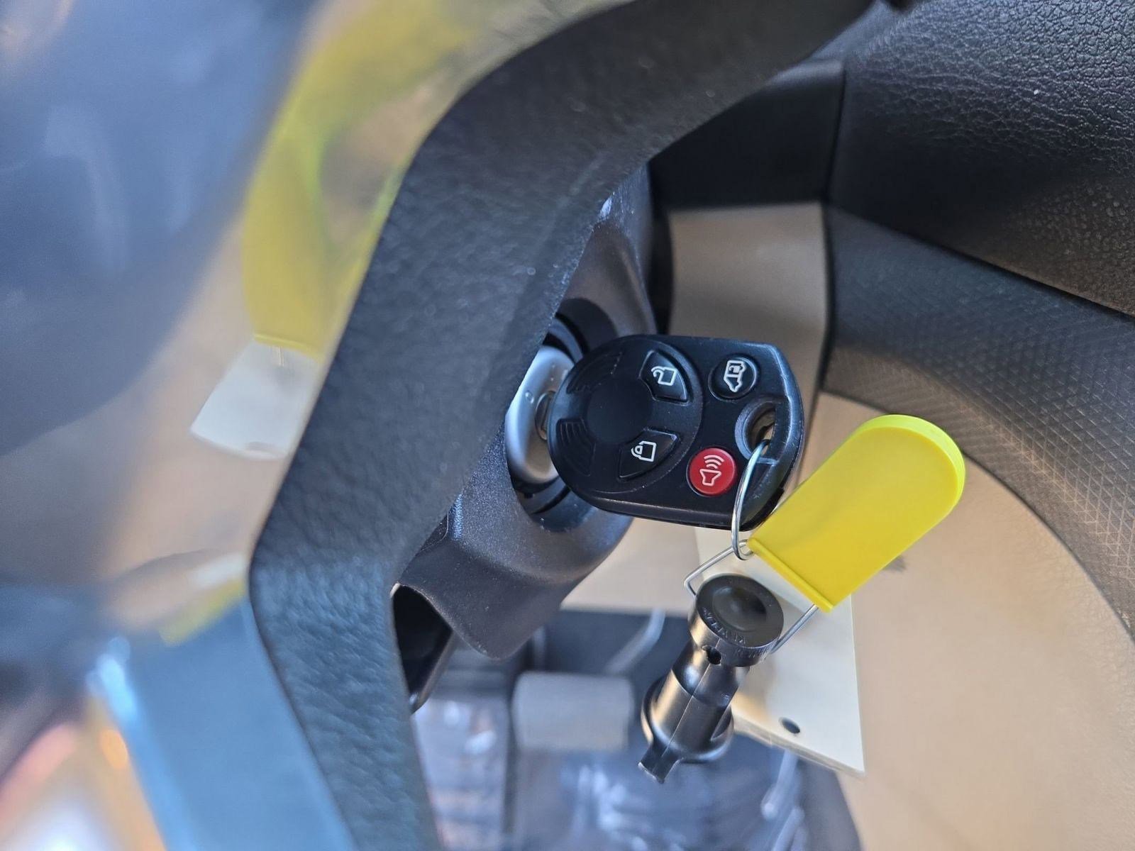 Used 2016 Ford Transit Connect XLT image 26