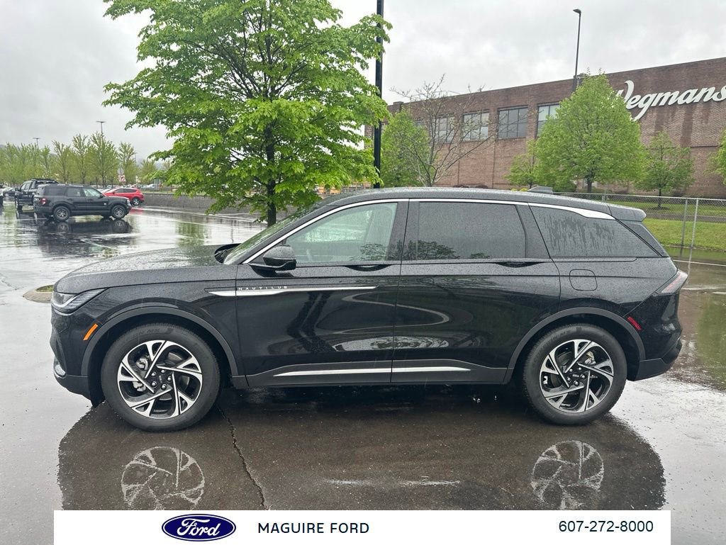 New 2026 Lincoln Nautilus Premier w/ Equipment Group 102A AWD/4WD image 7