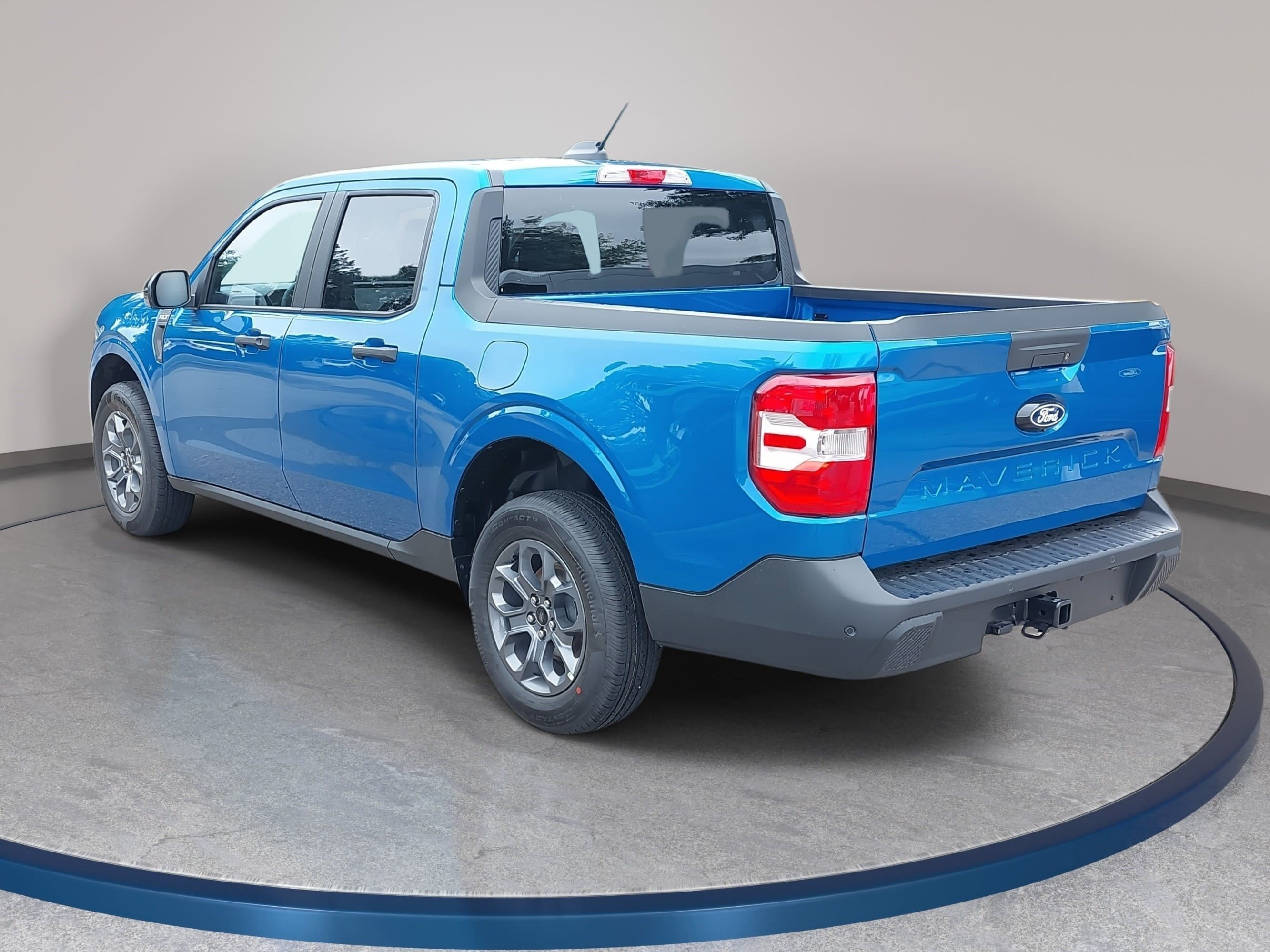 New 2026 Ford Maverick XLT w/ XLT Luxury Package FWD image 7
