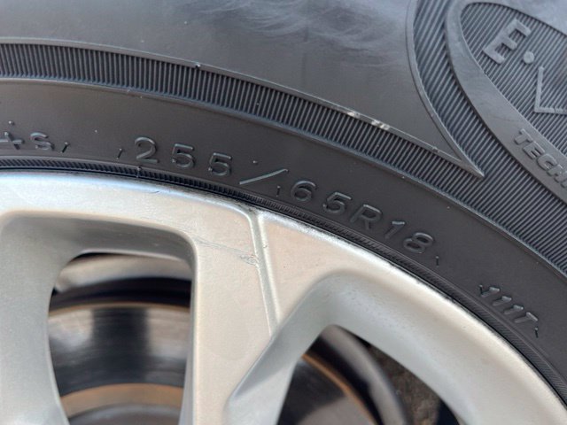 Used 2019 Chevrolet Traverse LS FWD image 12