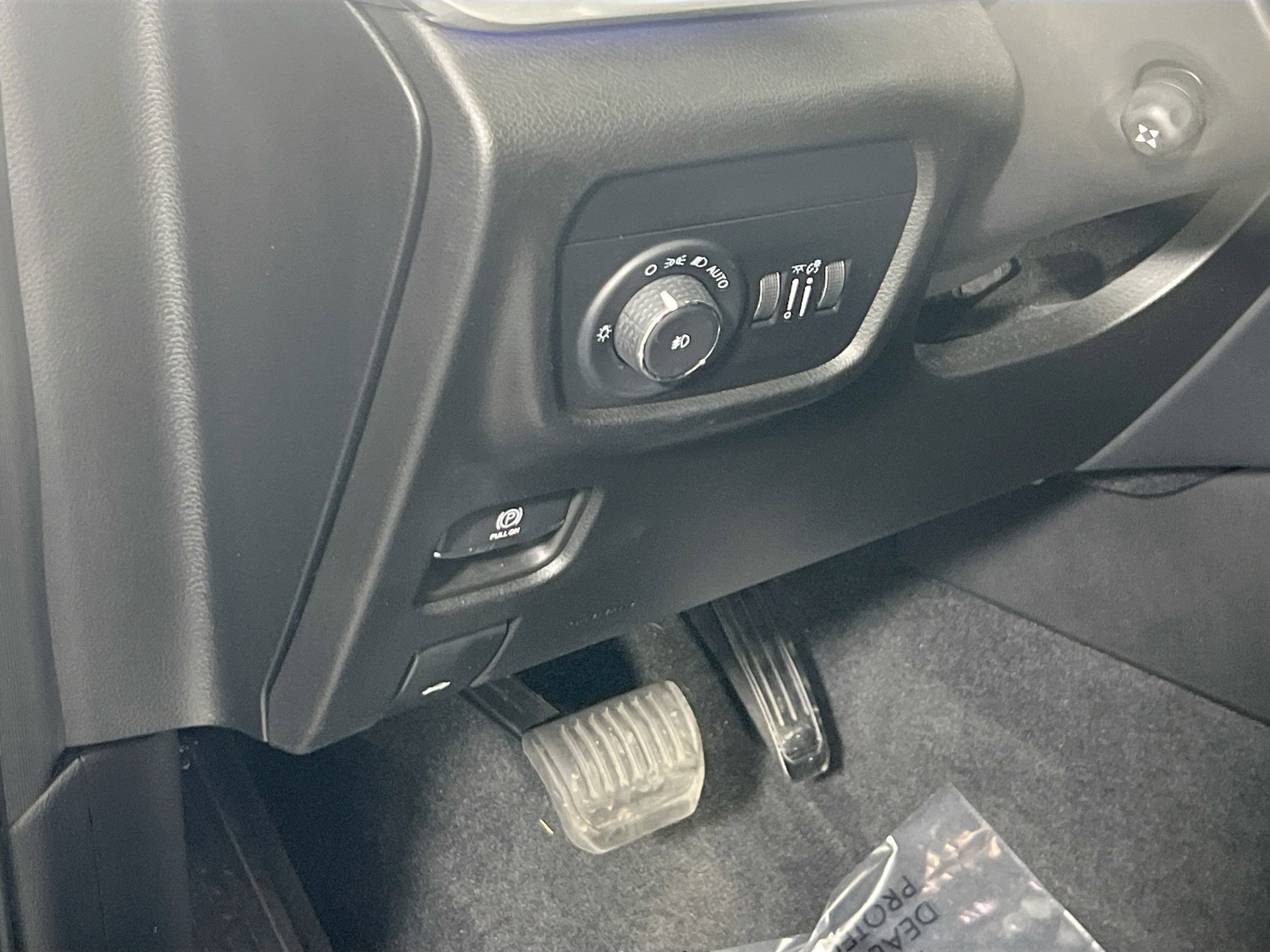 Used 2022 Jeep Grand Cherokee Overland AWD/4WD image 10