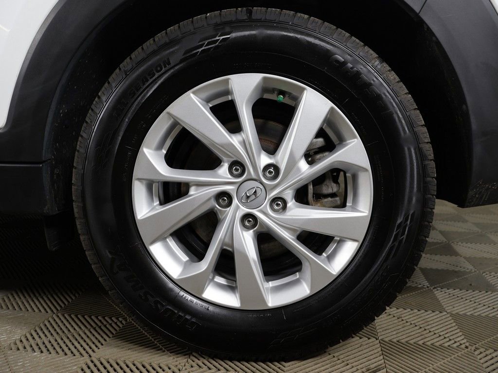 Used 2020 Hyundai Tucson SE image 15