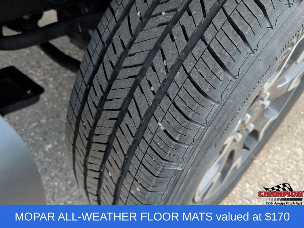 Used 2024 Jeep Wrangler Sahara w/ Technology Group image 10