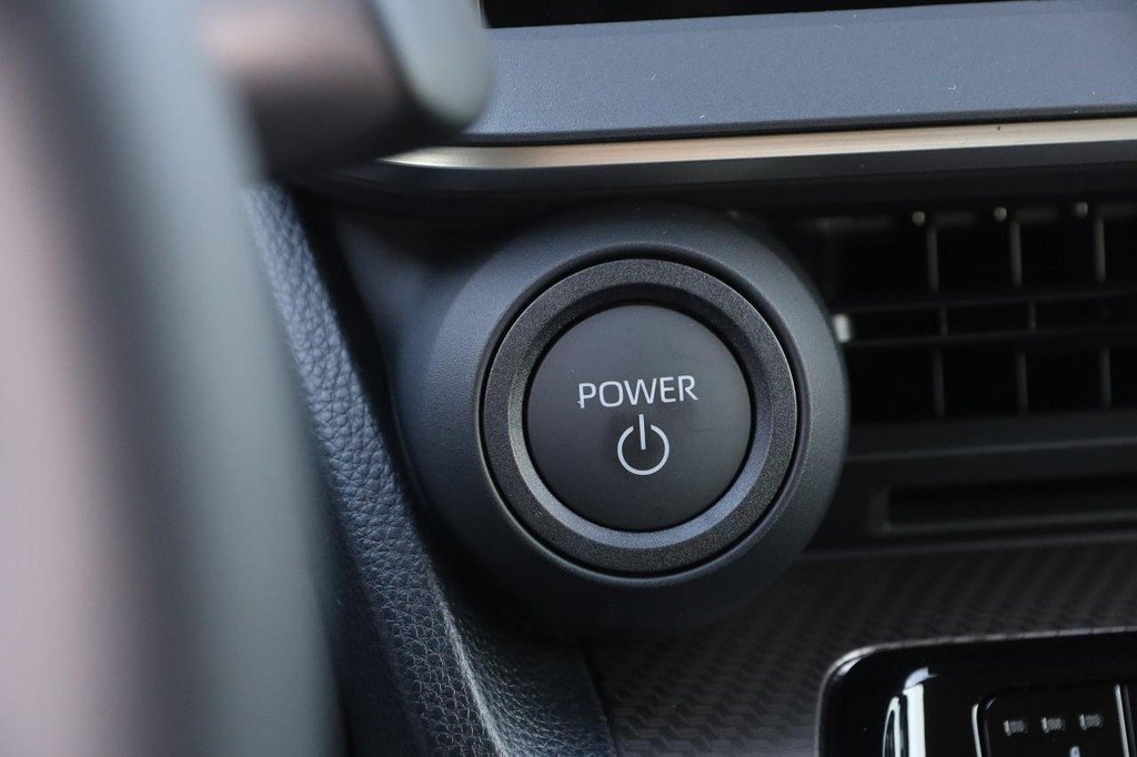 New 2026 Toyota Prius XLE image 18