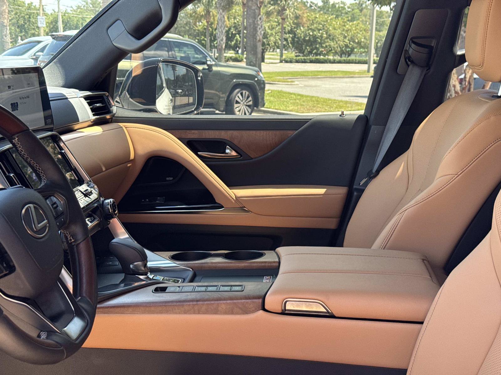 Certified 2025 Lexus LX 700h Luxury w/ Appearance Package AWD/4WD image 14
