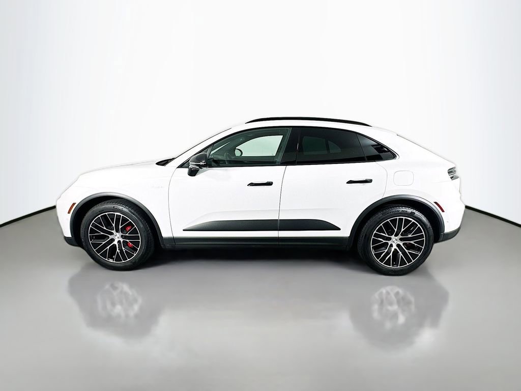 Used 2025 Porsche Macan 4S Electric image 2
