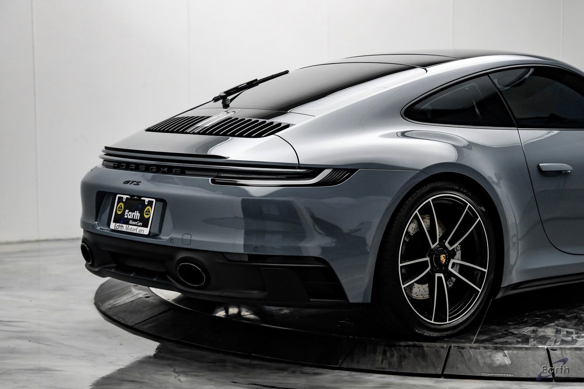 Used 2024 Porsche 911 Carrera GTS RWD image 16