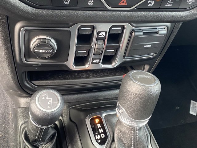 New 2025 Jeep Gladiator Sport image 23