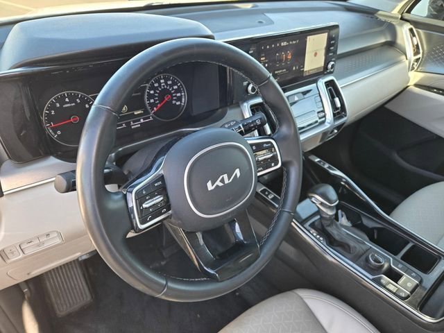 Used 2022 Kia Sorento SX AWD/4WD image 12