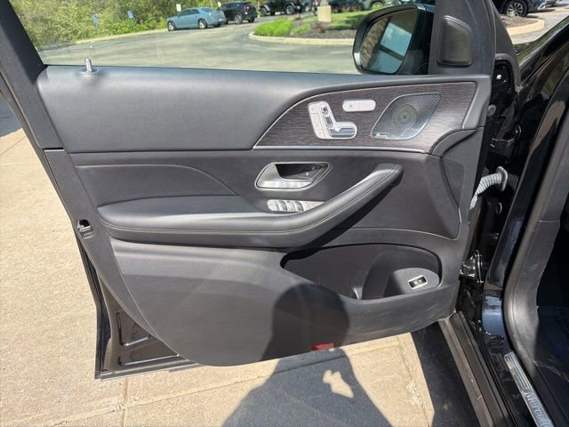 Used 2022 Mercedes-Benz GLE 350 4MATIC w/ Premium Package image 13