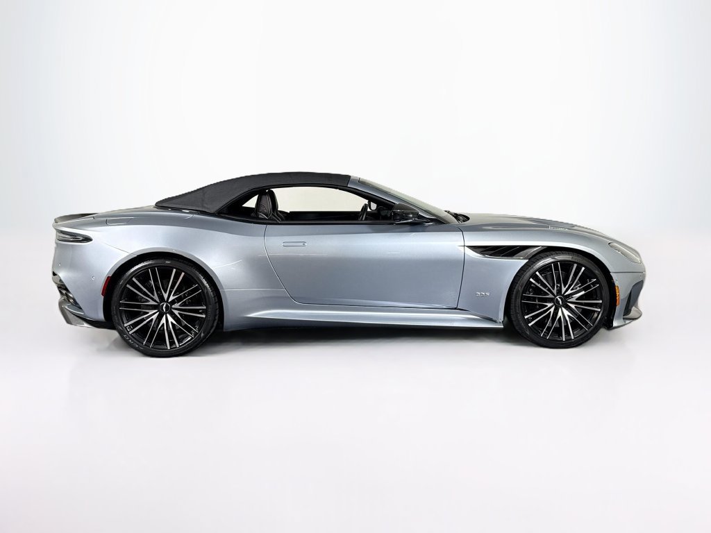 Used 2020 Aston Martin DBS Superleggera Volante RWD image 6