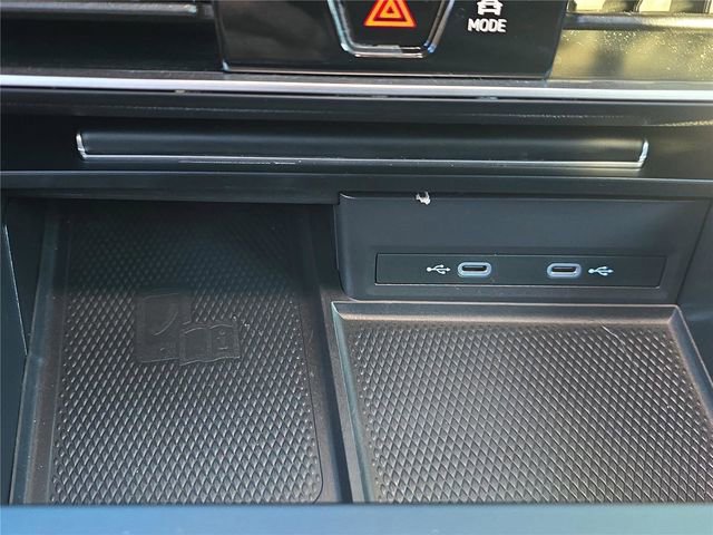 Used 2024 Volkswagen Atlas Cross Sport SE image 17