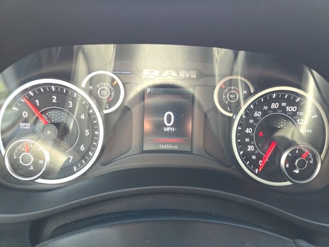 Used 2025 RAM 2500 Big Horn AWD/4WD image 13