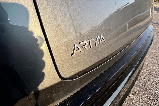Used 2023 Nissan Ariya AWD image 8