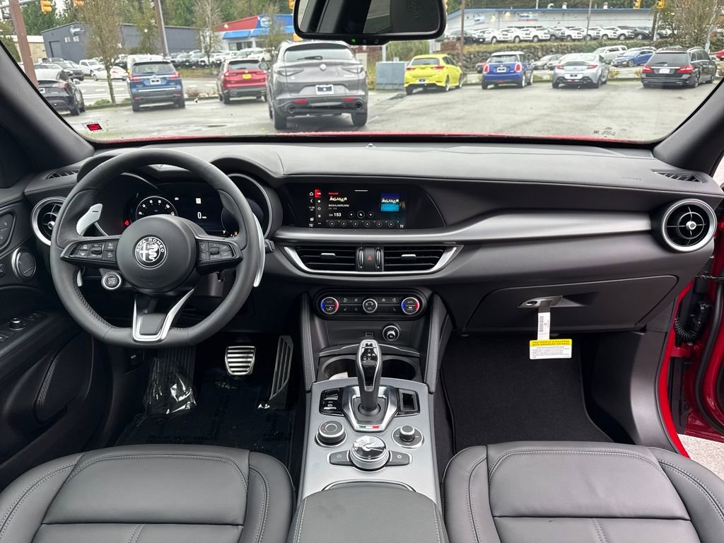 New 2025 Alfa Romeo Stelvio Sprint image 11