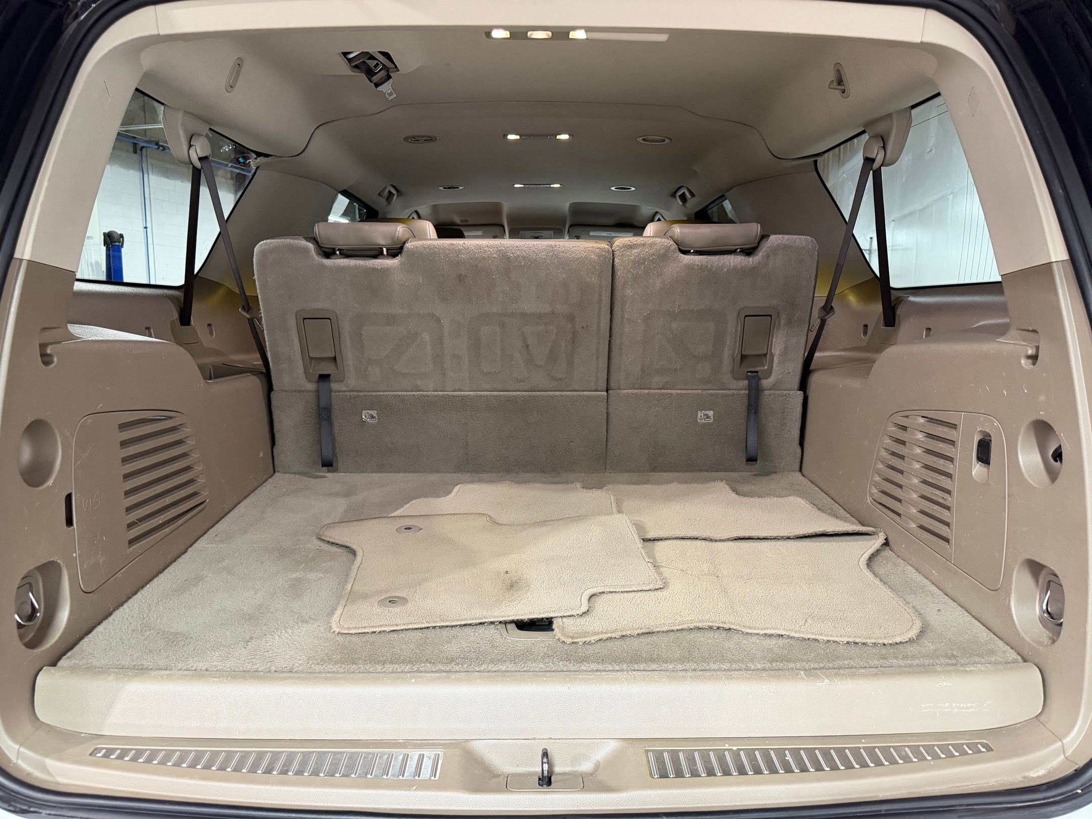 Used 2019 Chevrolet Suburban LT image 39
