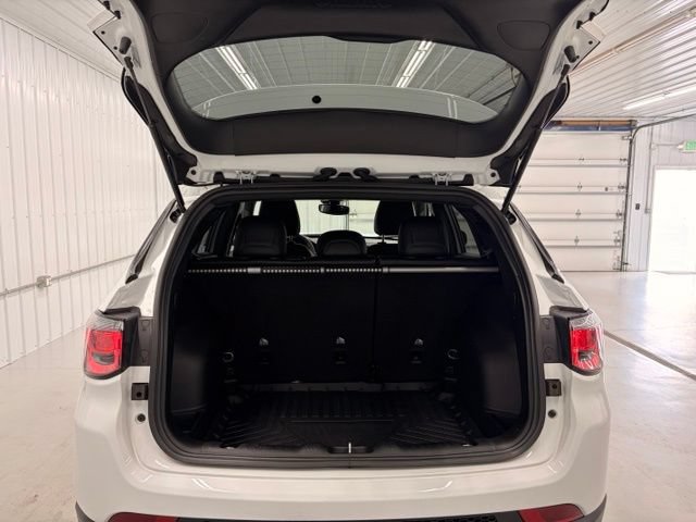 Used 2025 Jeep Compass Latitude w/ Altitude Special Edition AWD/4WD image 5