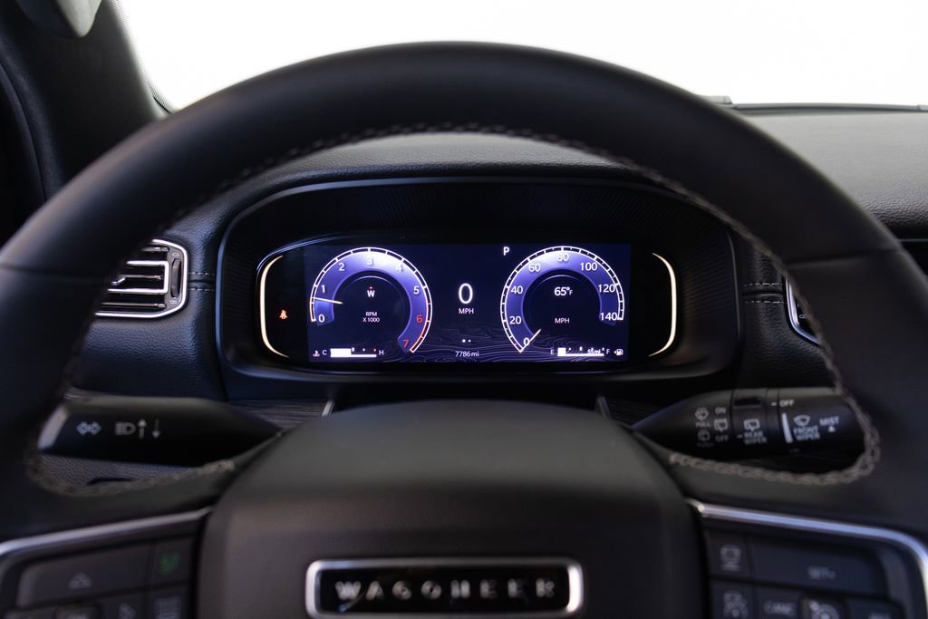 Used 2024 Jeep Wagoneer Series II w/ Premium Group I AWD/4WD image 31