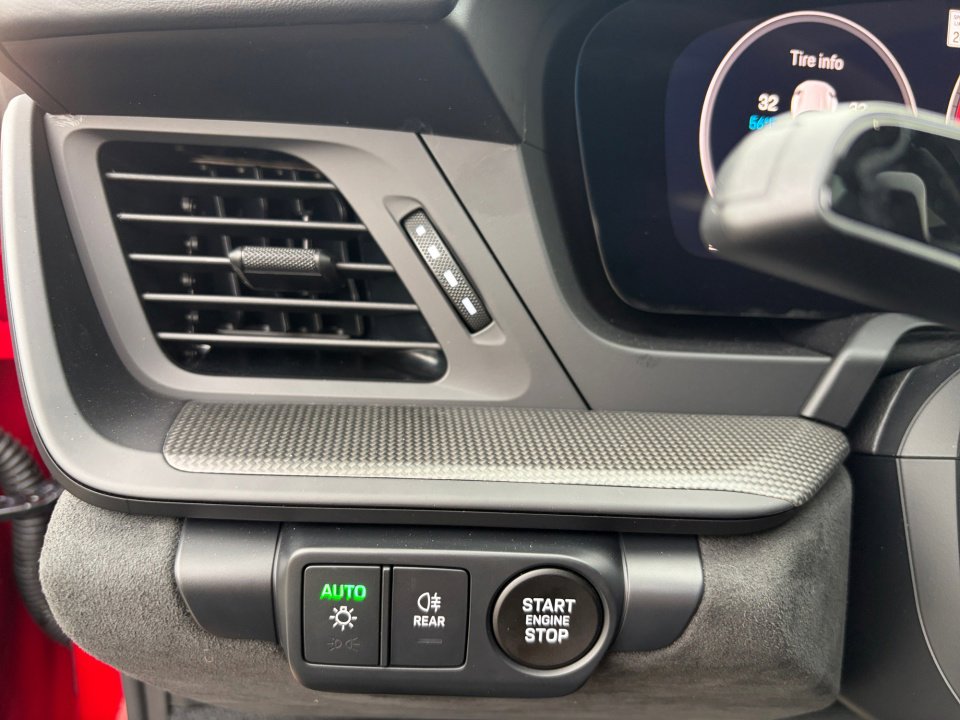 Certified 2026 Porsche 911 Carrera GTS image 24