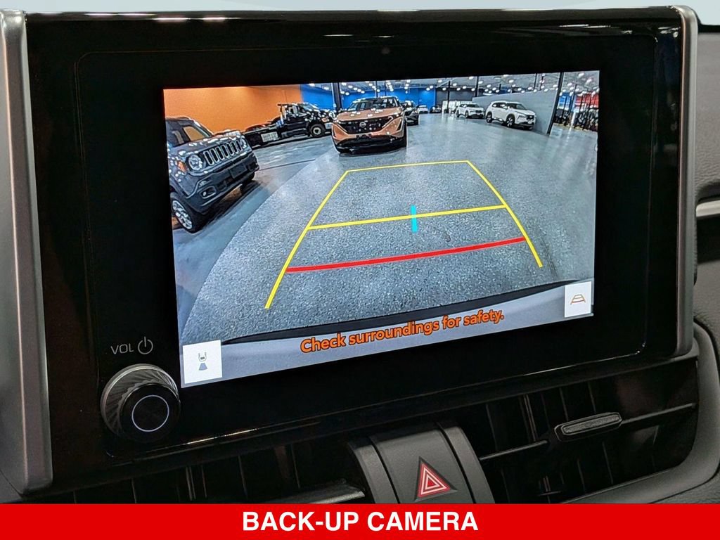 Used 2023 Toyota RAV4 XLE AWD/4WD image 24