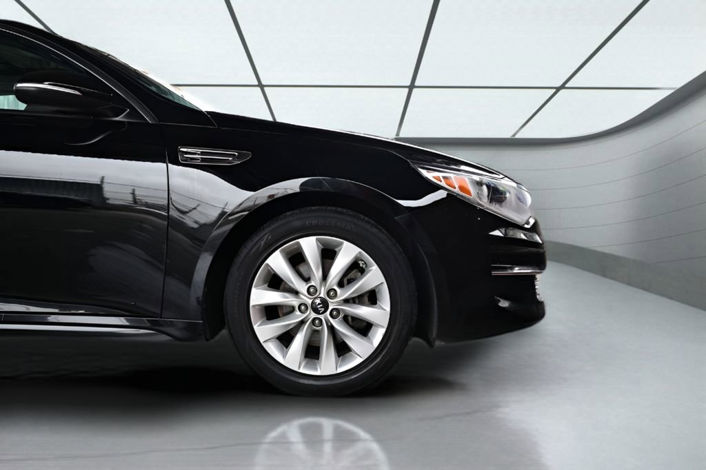Used 2016 Kia Optima EX w/ Option Group 040 image 10