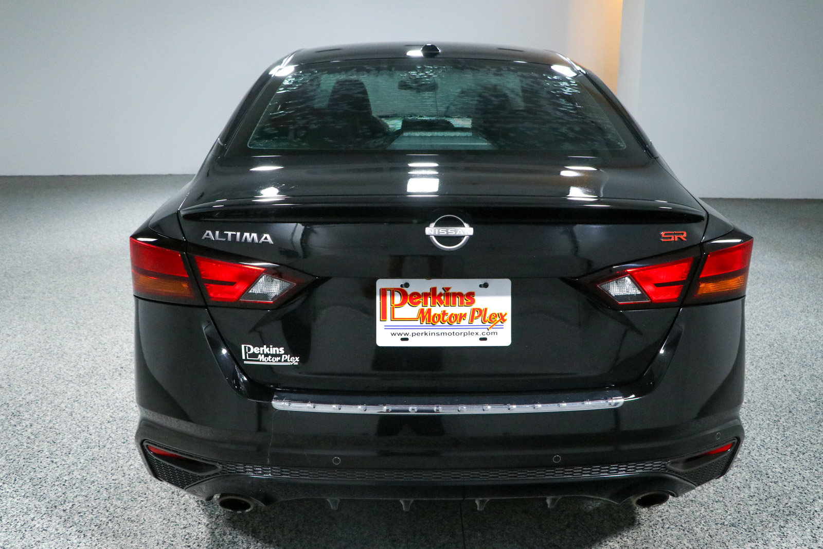 Used 2023 Nissan Altima 2.5 SR FWD image 8