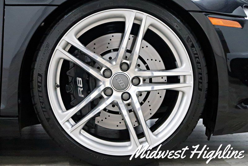 Used 2008 Audi R8 V8 image 28