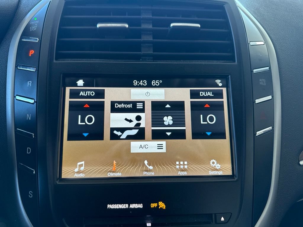 Used 2019 Lincoln MKC Select FWD image 19
